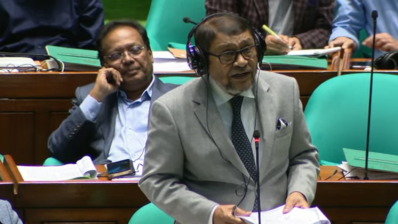 সরকারি হাসপাতালে চিকিৎসাসেবা আরও সম্প্রসারণে ১ লাখ স্বাস্থ্যকর্মী নিয়োগের উদ্যোগ